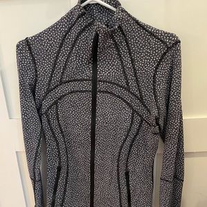 Lululemon Define Jacket. Size 8.  Super condition.